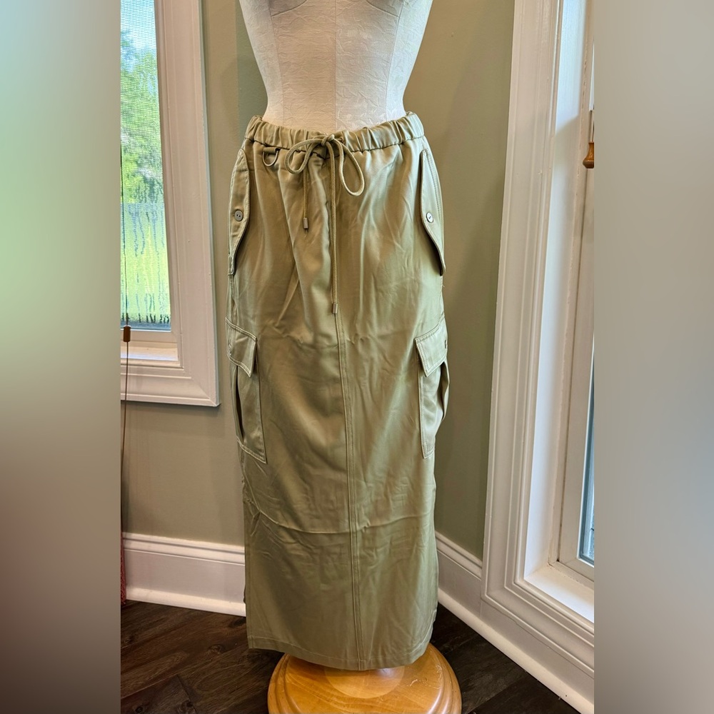 Joie Drawstring Midi Cargo Skirt in khaki | Size 2 | Never Worn